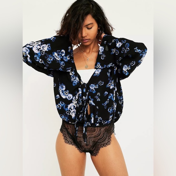 FREE PEOPLE / Size XS/ “Forties Feels” Black Floral Printed Boho Bodysuit - Picture 9 of 15